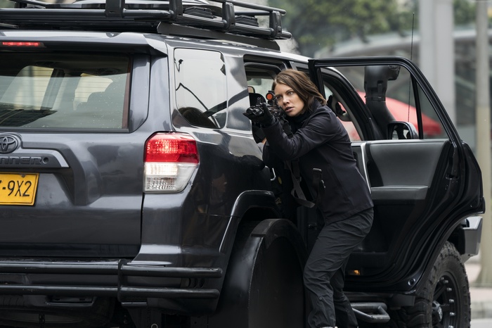 Lauren Cohan in Mile 22
