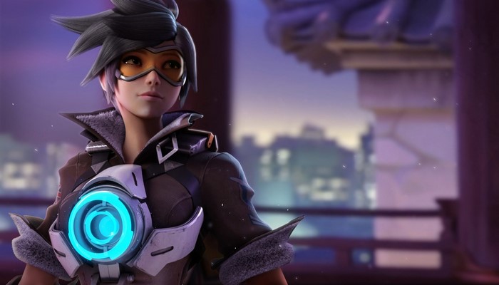 Tracer from Overwatch in a futuristic city