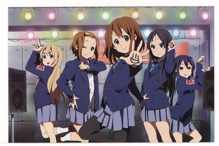 K-On! girls posing on stage
