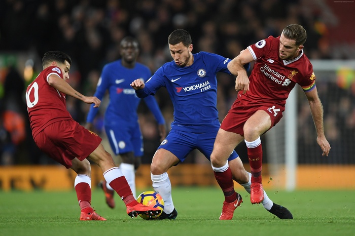 Eden Hazard of Chelsea FC in action against Liverpool FC