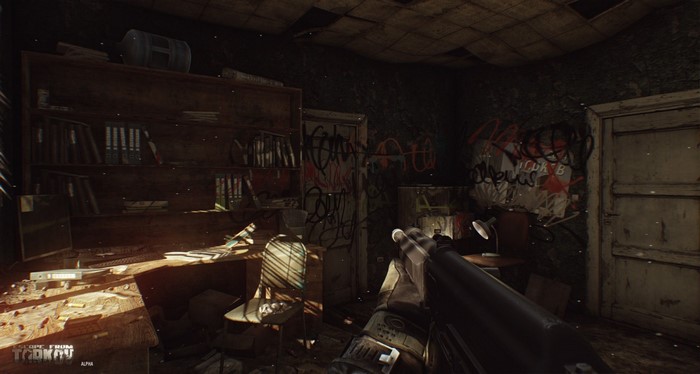 Escape from Tarkov first-person shooter gameplay screenshot