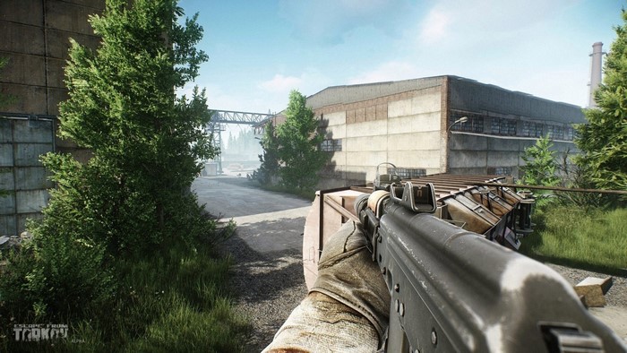Escape from Tarkov first-person shooter gameplay