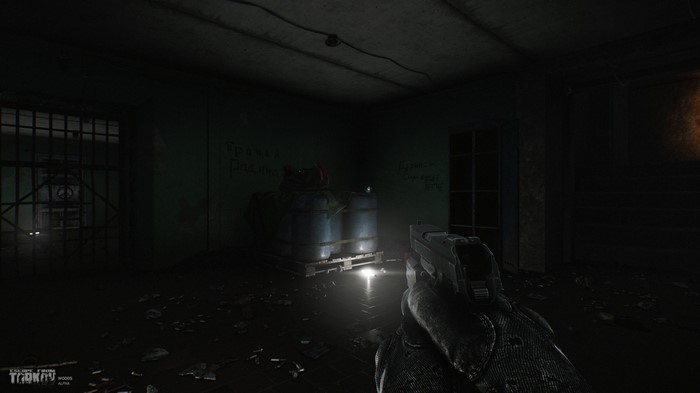 Escape from Tarkov first-person shooter gameplay