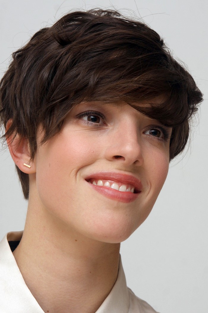 Olivia Thirlby portrait with short brown hair