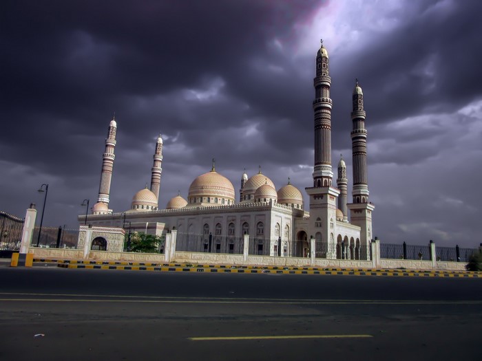 Al-Saleh Mosque in Sana'a, Yemen under stormy skies