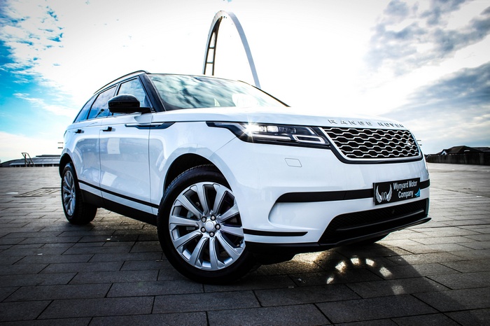 White Range Rover Velar S SUV