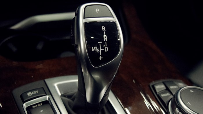 BMW gear shifter with P, R, N, D, M/S modes