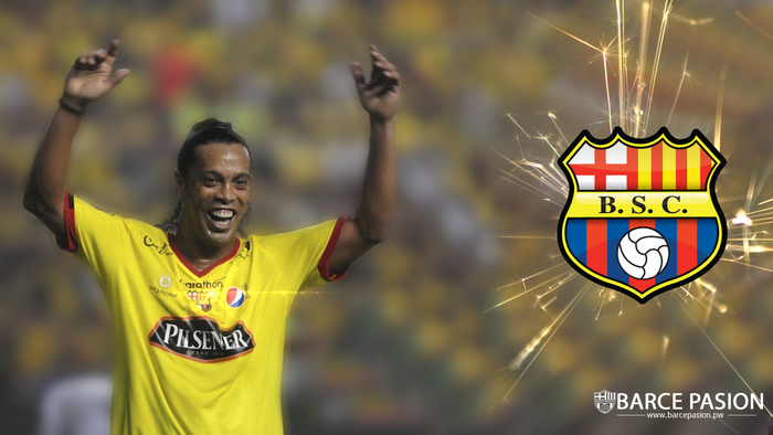 Ronaldinho playing for Barcelona SC