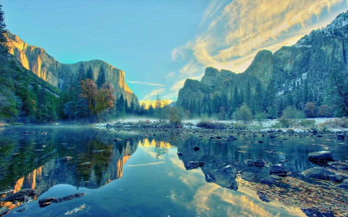 Yosemite Valley with Merced River and El Capitan