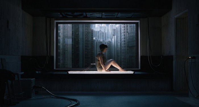 Ghost in the Shell Movie - Kusanagi Motoko in Urban Setting