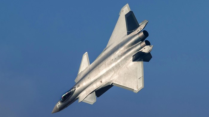 Chengdu J-20 fighter jet in flight