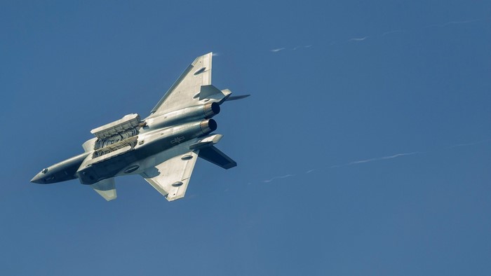 Chengdu J-20 fighter jet in flight