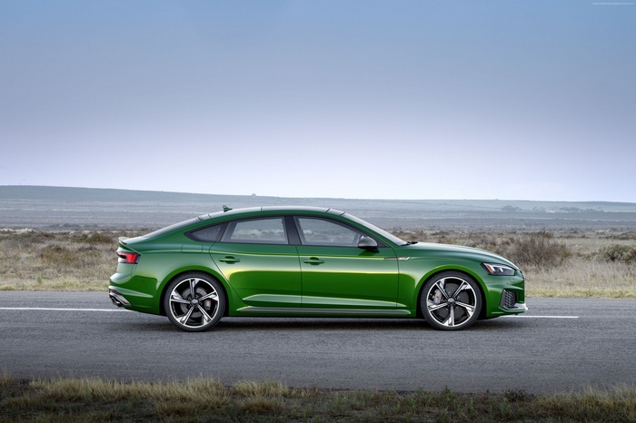 Green Audi RS5 Sportback 4K