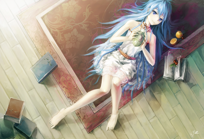 Touwa Erio from Denpa Onna To Seishun Otoko holding a turtle