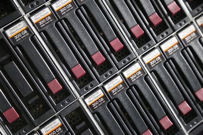 Hewlett Packard 300 GB Fibre Channel Hard Drives