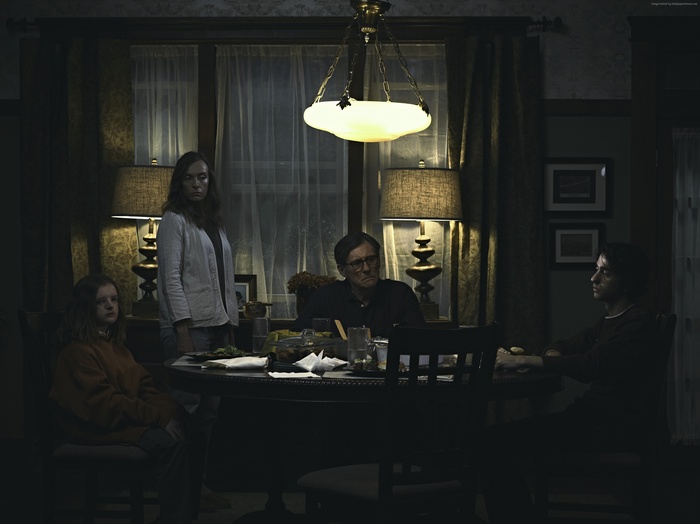 Hereditary 4K: Toni Collette, Alex Wolff, Gabriel Byrne
