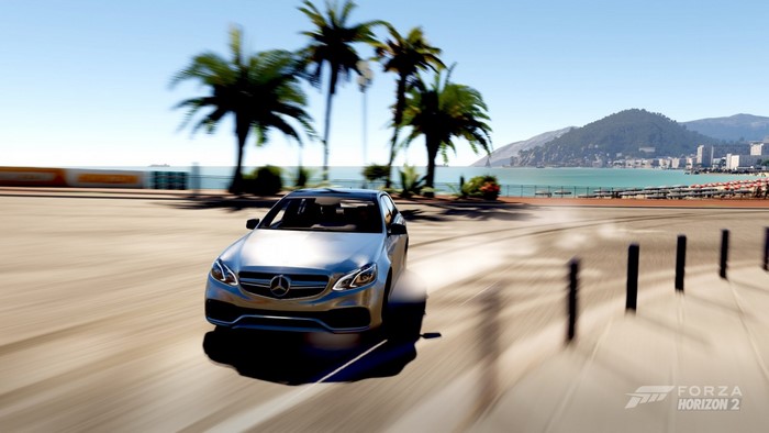 Mercedes-Benz E-Class Coupe in Forza Horizon 2