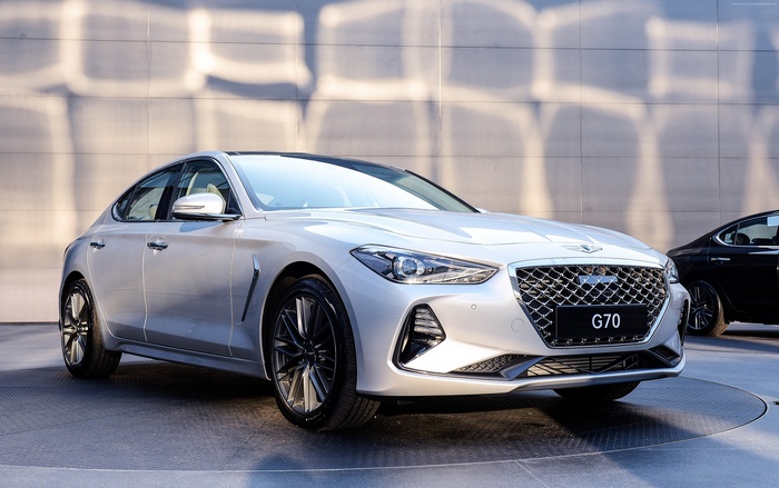 Silver Genesis G70 4K