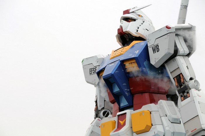 RX-78-2 Gundam statue with steam