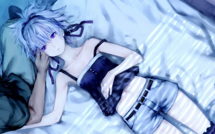 Yin from Darker than Black lying on a bed