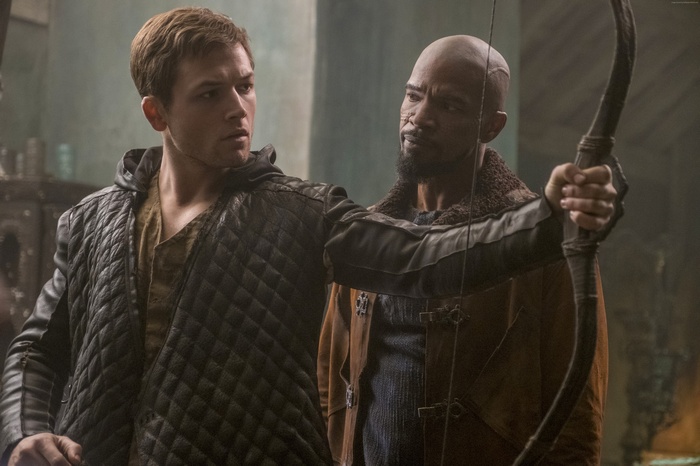 Robin Hood starring Taron Egerton and Jamie Foxx 4K