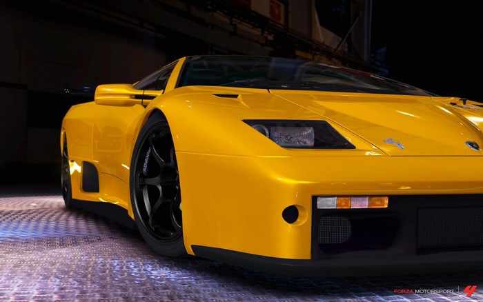 Yellow Lamborghini Diablo VT 6.0 in Forza Motorsport 4