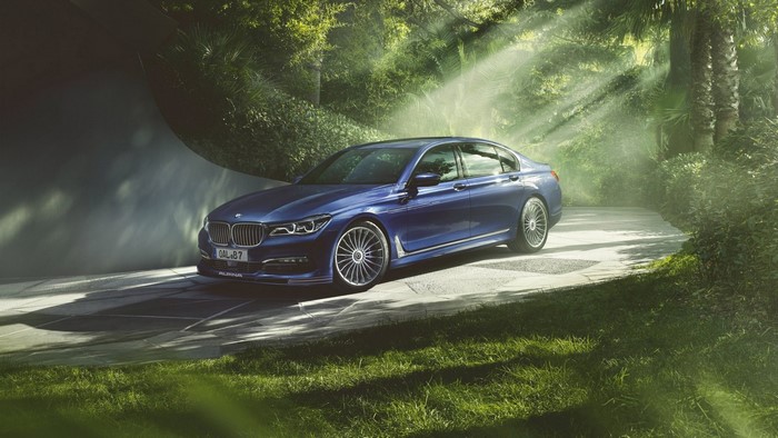 Blue BMW Alpina B7 Bi Turbo Sedan parked outdoors