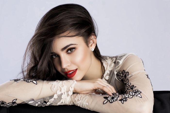 Sofia Carson 4K