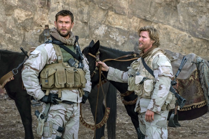 Chris Hemsworth and Thad Luckinbill in 12 Strong 4K