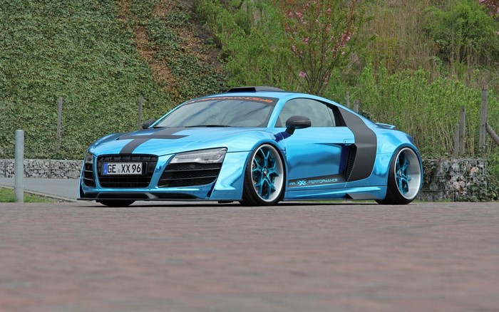 Blue Audi R8 V10 by xXx Performance