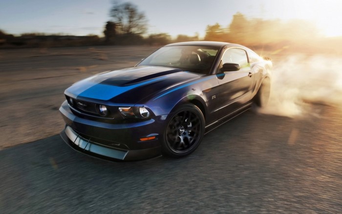Ford Mustang RTR drifting with smoke
