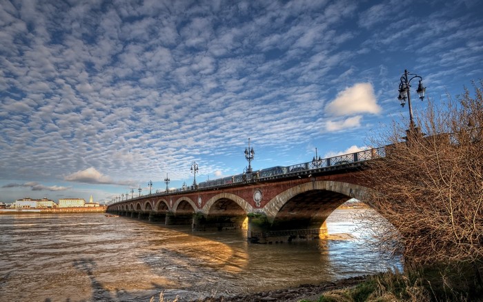 Pont de Pierre bridge over the Garonne River in Bordeaux