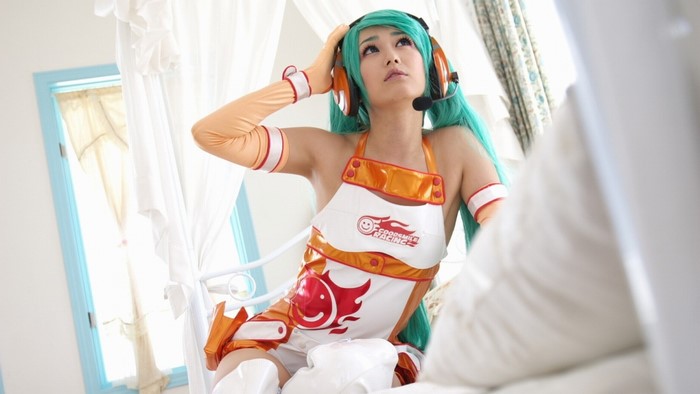 Hatsune Miku Racing Miku cosplay