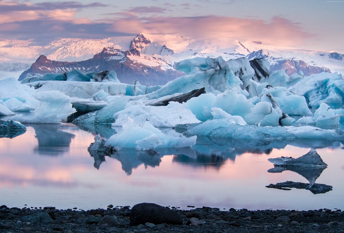 Jokulsarlon Glacier Lagoon with Mountains