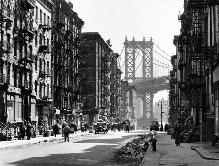 Street view of Manhattan Bridge, New York City
