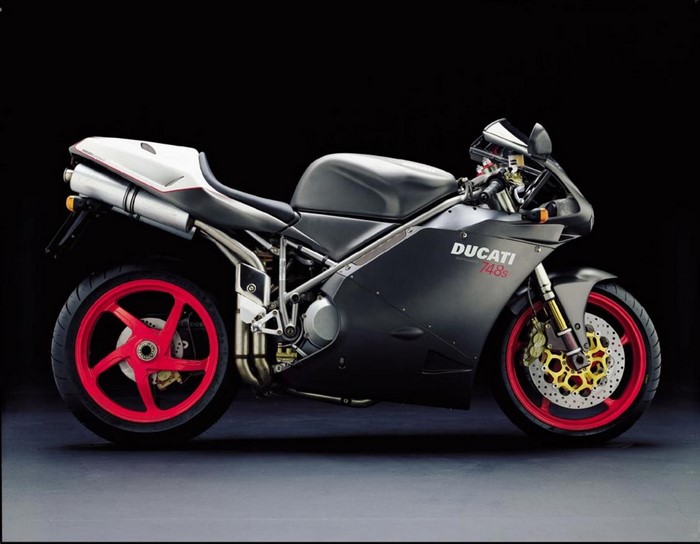 Ducati 748s motorcycle