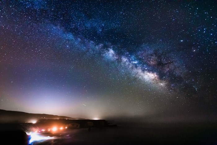 Milky Way over the ocean at night