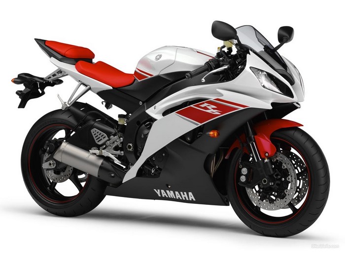 White and red Yamaha R6 motorcycle