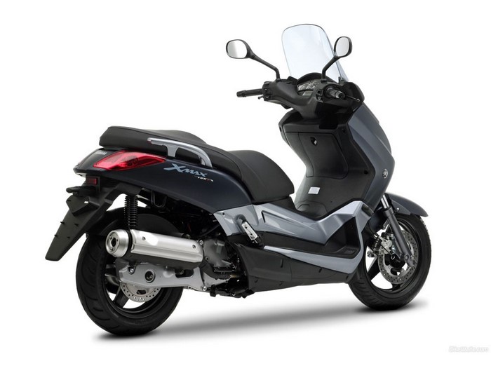 Yamaha XMAX 125 scooter