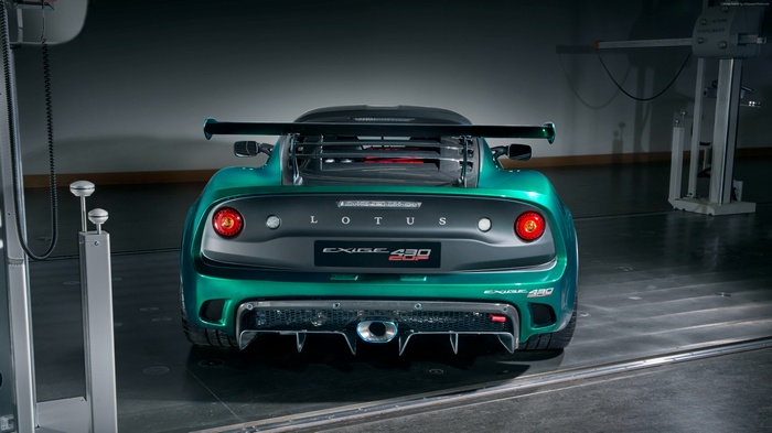 Lotus Exige Cup 430 rear view