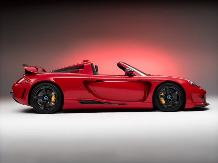 Red Porsche Carrera GT Sports Car Side View