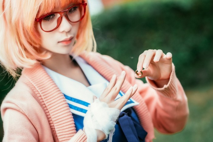 Kuriyama Mirai from Kyoukai no Kanata holding a ring