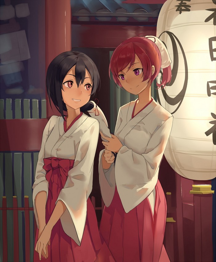 Yazawa Nico and Nishikino Maki from Love Live