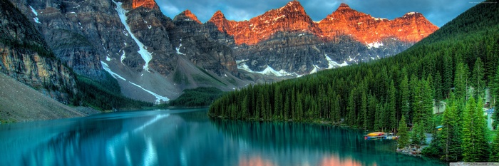 Moraine Lake and Mountains in Banff, Canada 4K