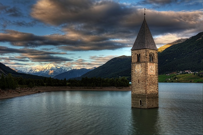 Submerged Church Tower in Lake Resia, Italy 4K