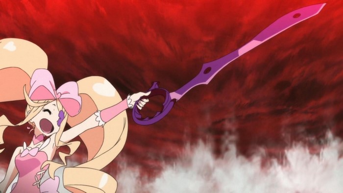 Harime Nui from Kill la Kill holding a scissor blade