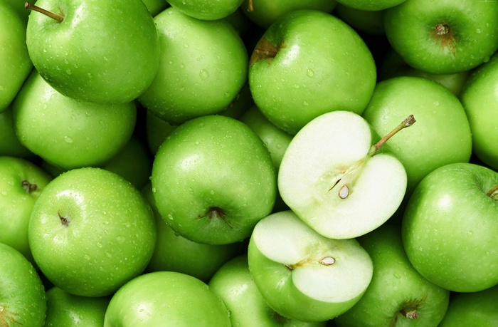 Pile of fresh green apples