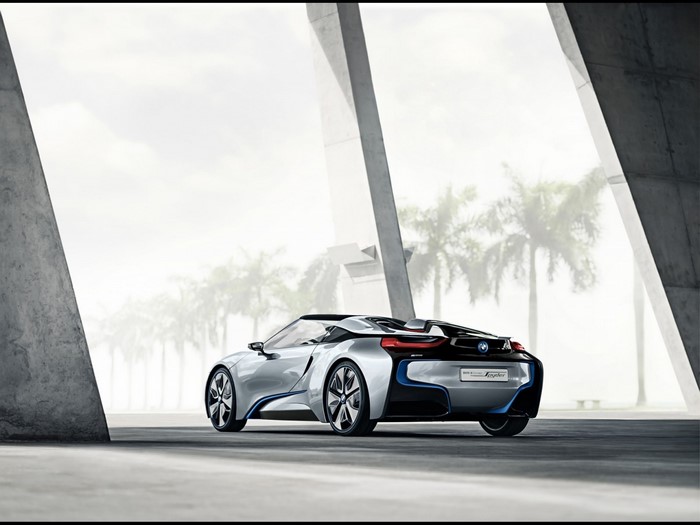 BMW i8 Roadster concept car