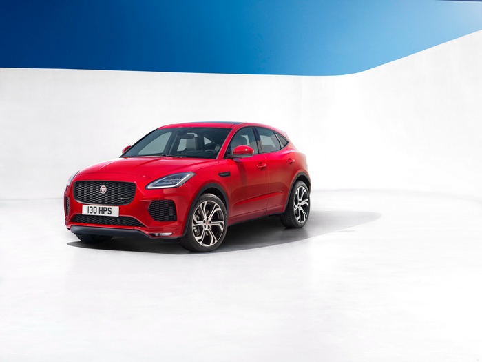 Red Jaguar E-Pace 4K