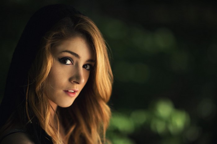 Chrissy Costanza portrait with bokeh background